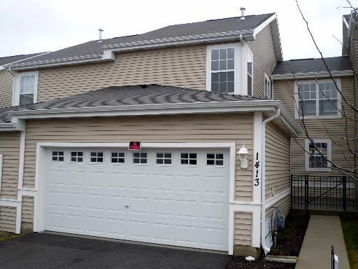 1413 W Remington Ln. #2, Round Lake, IL 60073