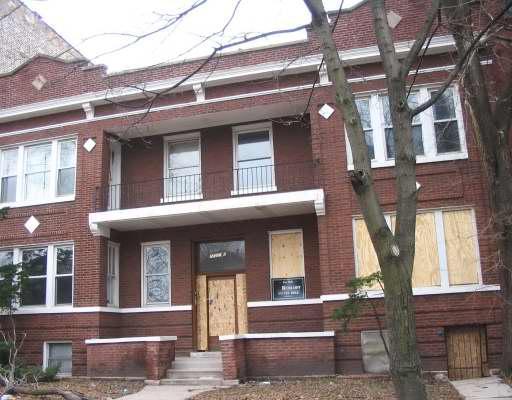 7230 S Yates Blvd., Chicago, IL 60649
