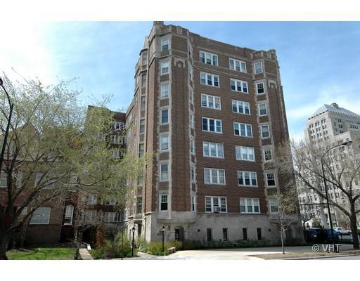 6334 N Sheridan Rd. #7D, Chicago, IL 60660