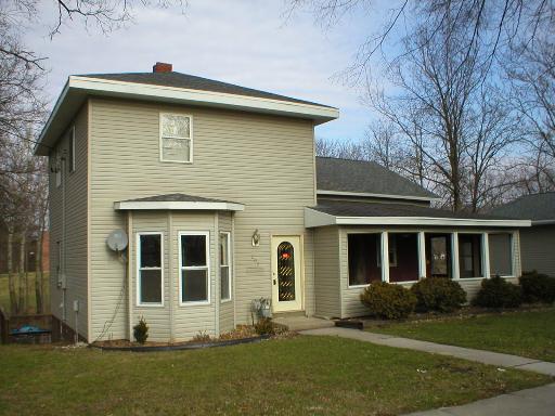 207 E Lincoln St., Seneca, IL 61360