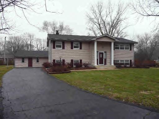 104 Julie Dr., Kankakee, IL 60901