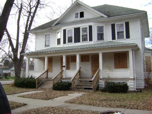 693-95 S Evergreen Ave., Kankakee, IL 60901