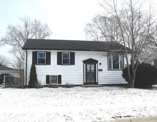 415 Kingston Dr., Romeoville, IL 60446