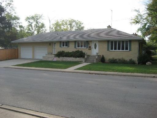 1090 W Bourbonnais St., Kankakee, IL 60901