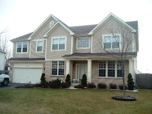 408 Pinehurst Ct., Gurnee, IL 60031