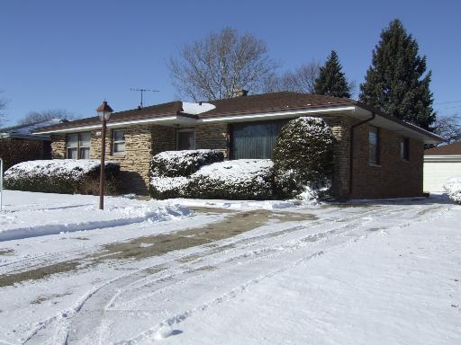 1615 Douglas St., Joliet, IL 60435