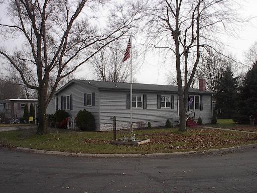 122 Maple St., Sandwich, IL 60548