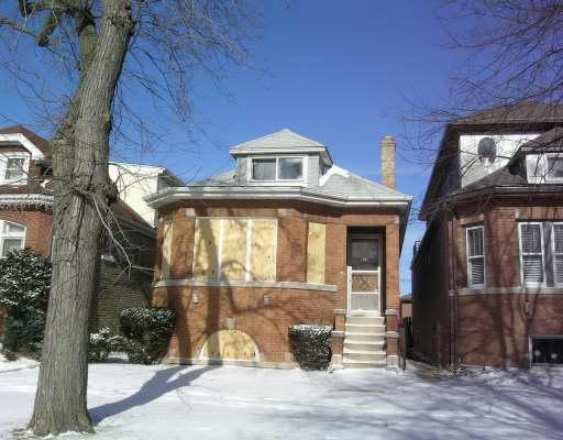 6340 W Berenice, Chicago, IL 60634