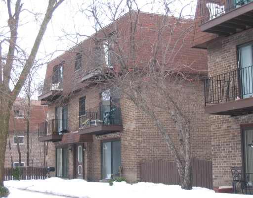 9622 Bianco Ter. #F, Des Plaines, IL 60016