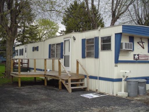 1027 Railroad St. #106, Sandwich, IL 60548