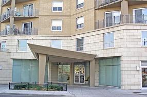 4350 N Broadway St. #407, Chicago, IL 60613