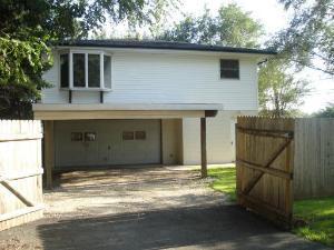 2438 Berry St., Joliet, IL 60435