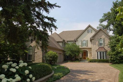6004 S Grant St., Burr Ridge, IL 60527