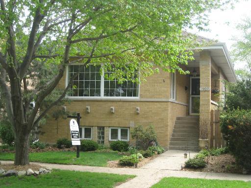 7927 Kenton Ave., Skokie, IL 60076