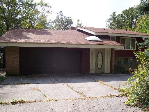 3 Thornwood Dr., Flossmoor, IL 60422