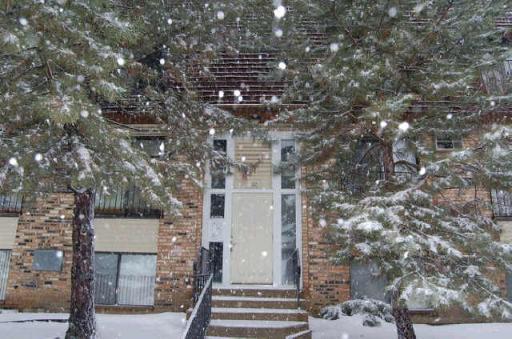 180 Waters Edge Dr. #302, Glendale Heights, IL 60139