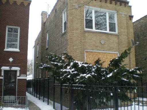 1725 N Luna Ave., Chicago, IL 60639