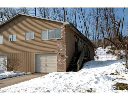 133-35 Lincoln Ave., Carpentersville, IL 60110