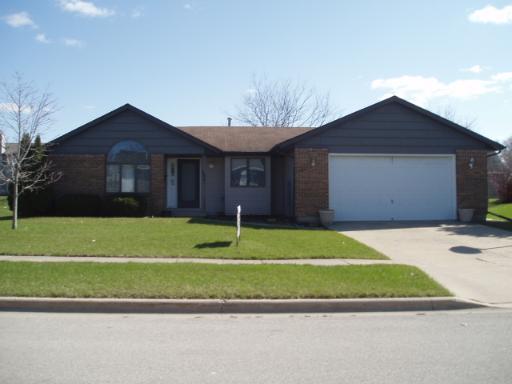 206 Pardridge Pl., Dekalb, IL 60115
