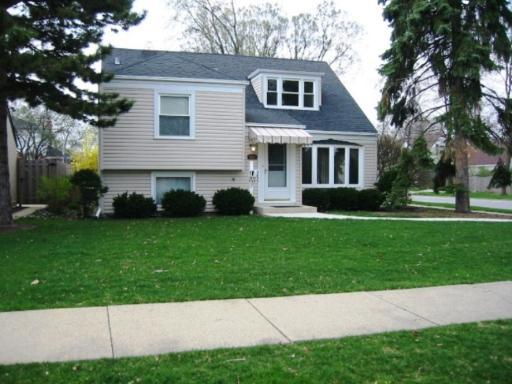 700 S Ashland Ave., La Grange, IL 60525