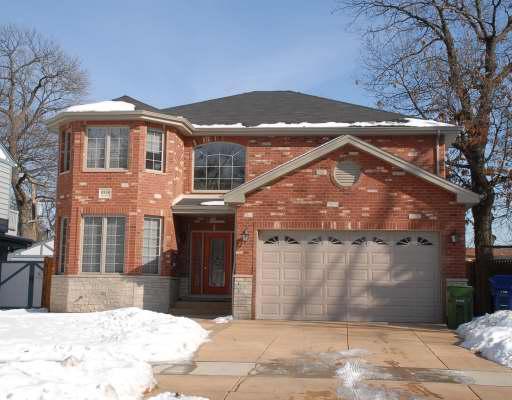 9359 S 50th Ave., Oak Lawn, IL 60453