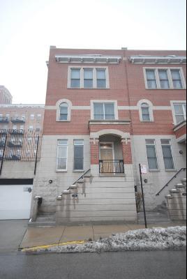 419 W Grand Ave. #I, Chicago, IL 60654