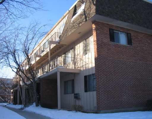 2408 Algonquin Rd. #12, Rolling Meadows, IL 60008