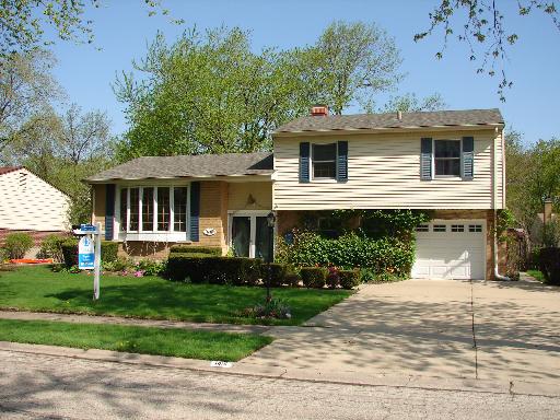 1418 E Norman Dr., Palatine, IL 60074