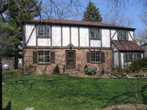1442 Hackberry Rd., Deerfield, IL 60015