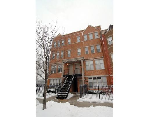 715 W Evergreen Ave. #A, Chicago, IL 60610
