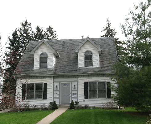 407 Hillside Ave., Glen Ellyn, IL 60137
