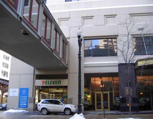 200 N Dearborn St. #4008, Chicago, IL 60601