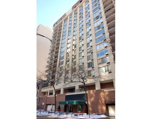71 E Division St. #401, Chicago, IL 60610