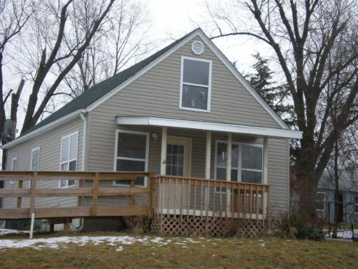 1335 N Springfield Ave., Rockford, IL 61108
