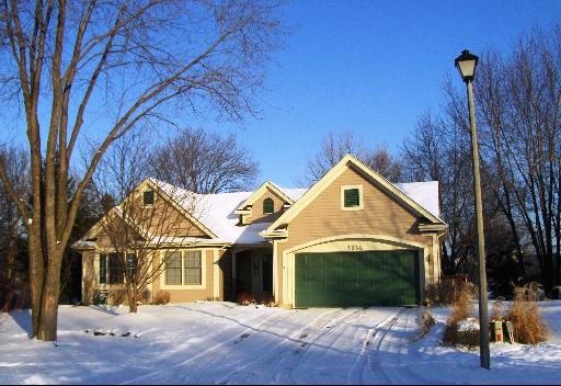 7038 Bentley Dr., Gurnee, IL 60031