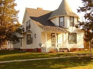 400 W Si Johnson Ave., Sheridan, IL 60551