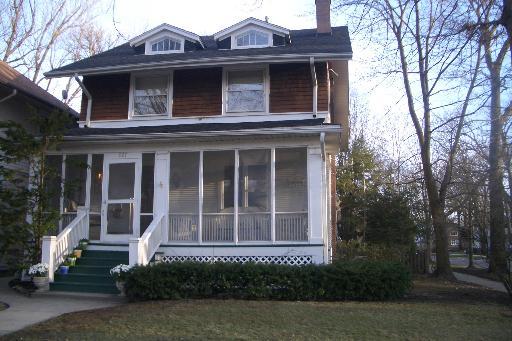 927 Greenleaf Ave., Wilmette, IL 60091