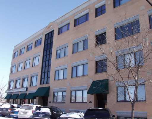 4751 N Artesian Ave. #407, Chicago, IL 60625