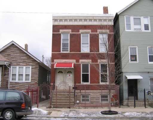 2106 W Huron St., Chicago, IL 60612