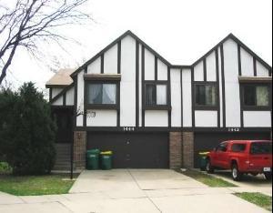 1444 Chippewa Tr., Wheeling, IL 60090