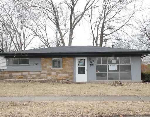 1429 Stanley Blvd., Calumet City, IL 60409