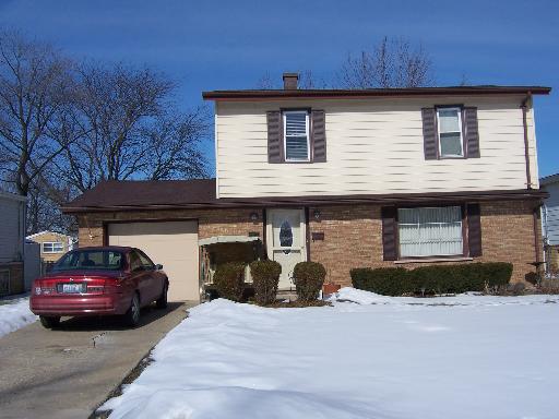 2211 Capri Ave., Joliet, IL 60436