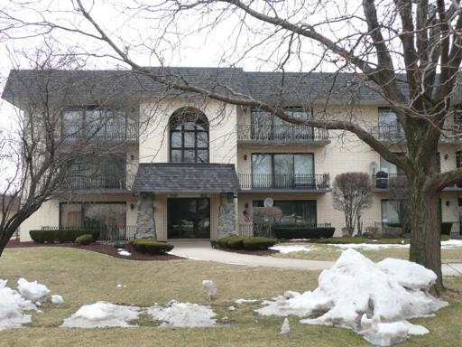 7438 W 153rd St. #2, Orland Park, IL 60462