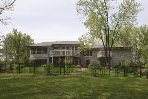 9819 River Bend Dr., Roscoe, IL 61073