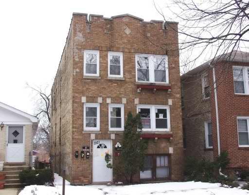 1921 W Grey Ave., Evanston, IL 60201