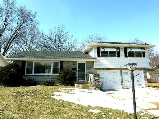 917 Donnie Ct., Joliet, IL 60435