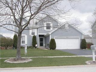 615 Doral Ln., North Aurora, IL 60542