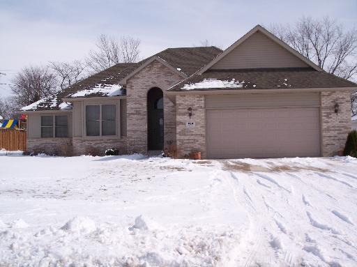 518 Turnberrry Dr., Bourbonnais, IL 60914