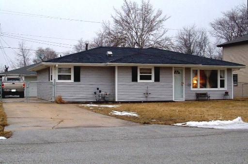 610 S Stanton Ln., Crete, IL 60417