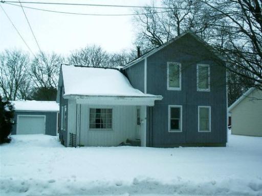 15 E Arcade Ct., Freeport, IL 61032